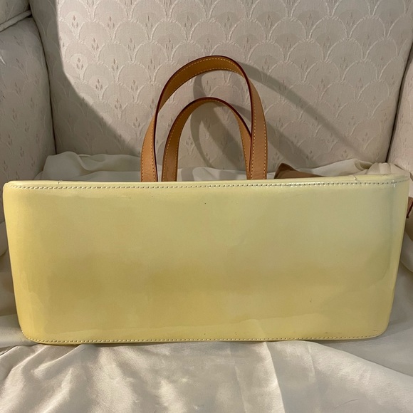 Sold! Louis Vuitton Vernis Rosewood Ave Perle w/ COA - Picture 11 of 17